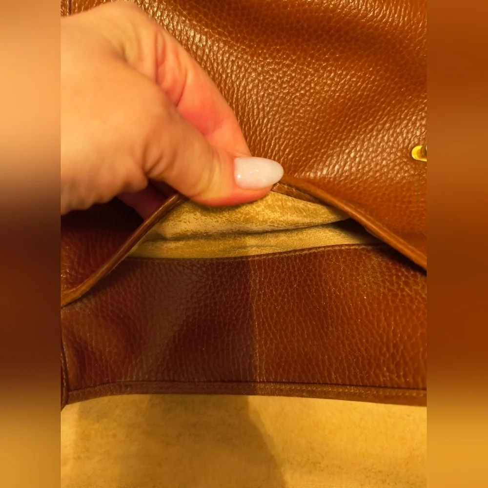 Valentino Brown Vintage Bag W Peeling Insoles 10x14x3 Inches